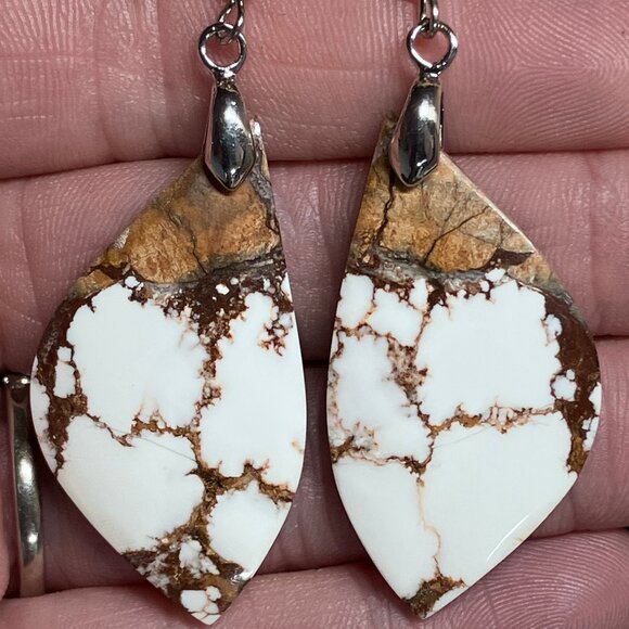 Wild Horse Turquoise Magnesite Crazy Horse Appaloosa Stone Earrings - Picture 8 of 8